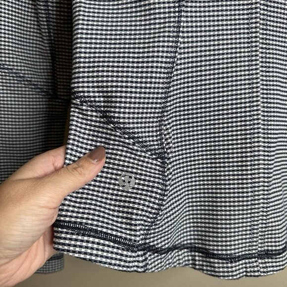 Lululemon Forme Jacket Womens Size 2 Navy Blue White Gingham Athletic Stretch - Picture 11 of 13